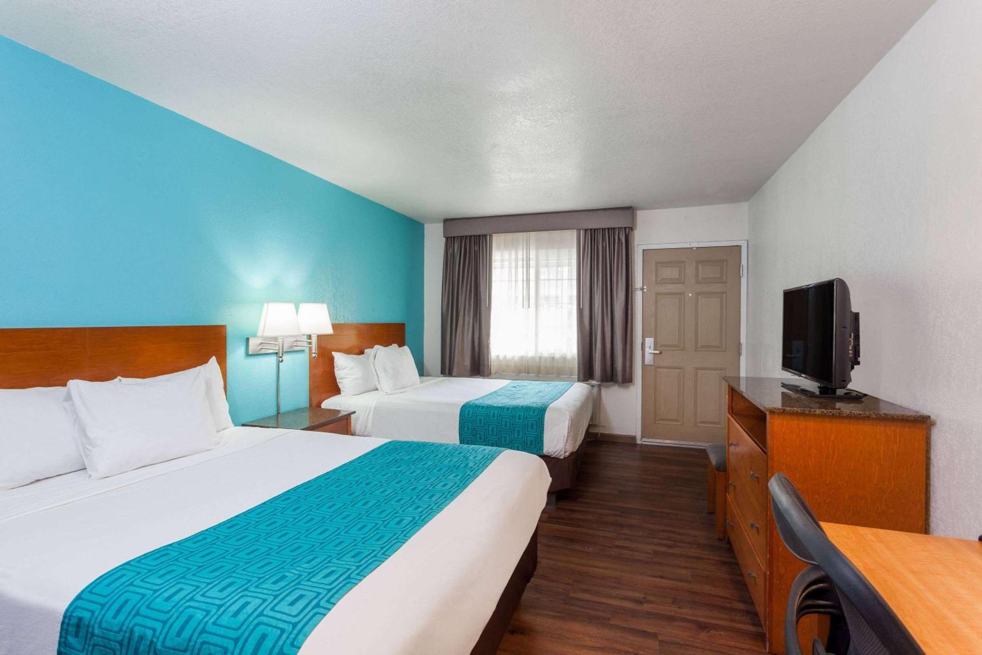 Howard Johnson By Wyndham National City/San Diego South Dış mekan fotoğraf