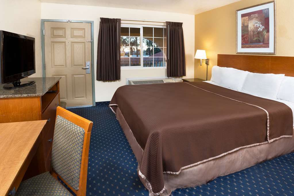 Howard Johnson By Wyndham National City/San Diego South Oda fotoğraf